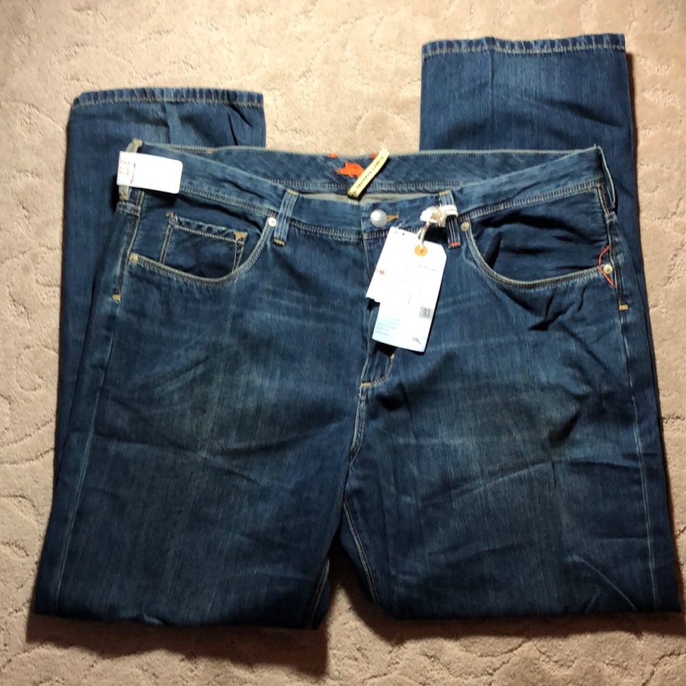 Tommy Bahama mens jeans 42 x 32- NWT!